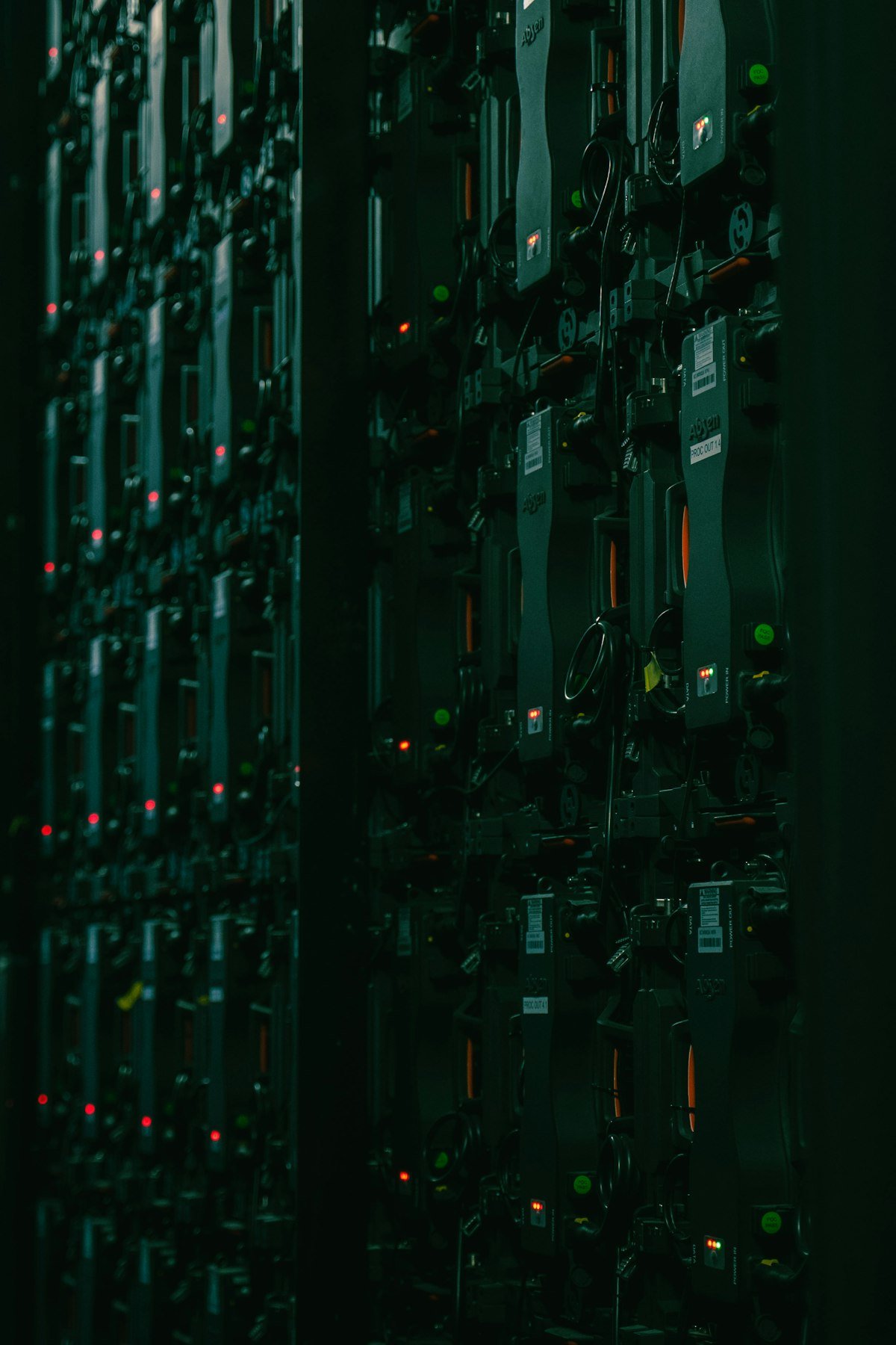 aws certified cloud practitioner vale a pena - equipamentos de infraestrutura de nuvem